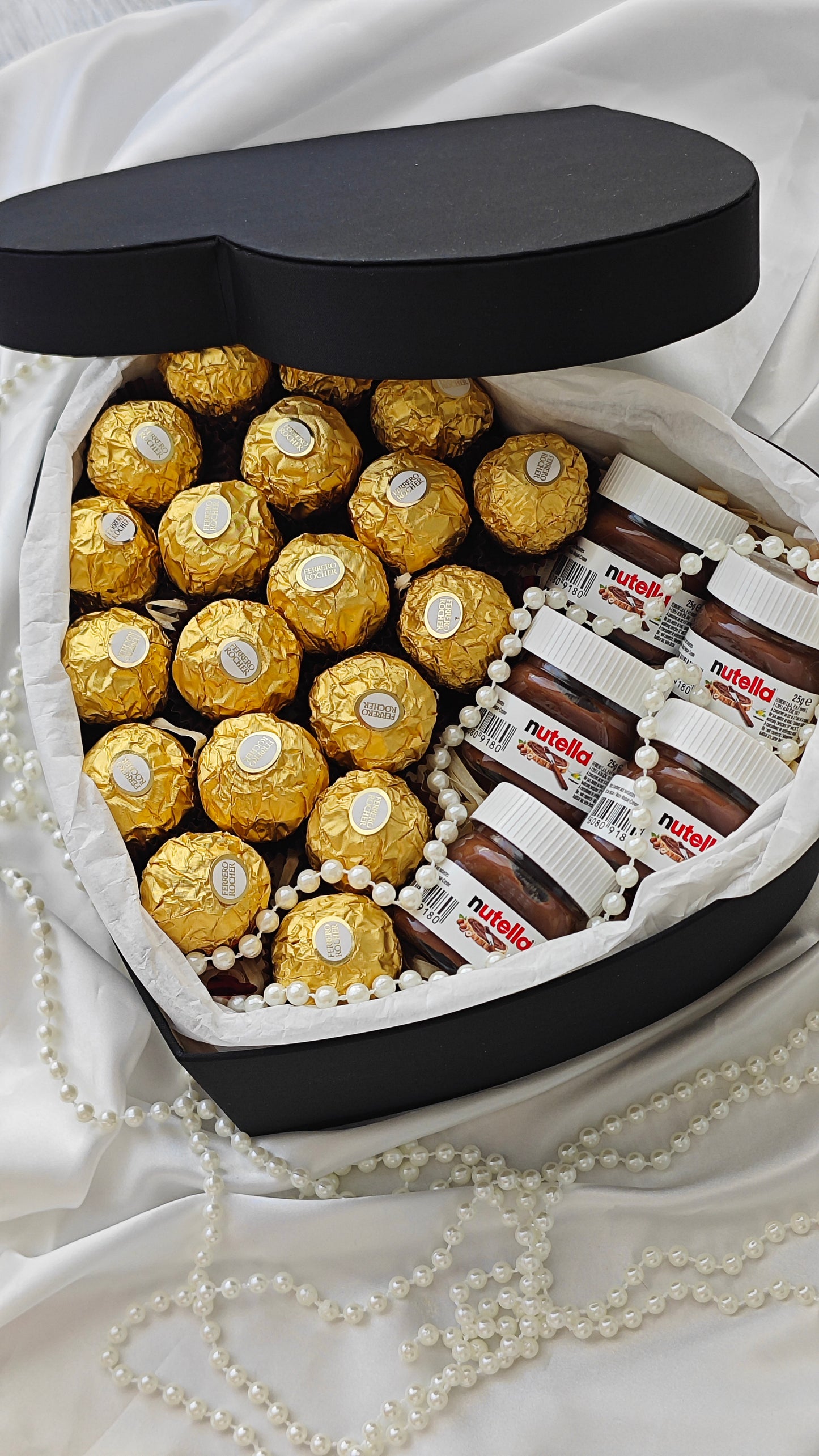 Box ze słodyczami Ferrero Rocher i własnym napisem