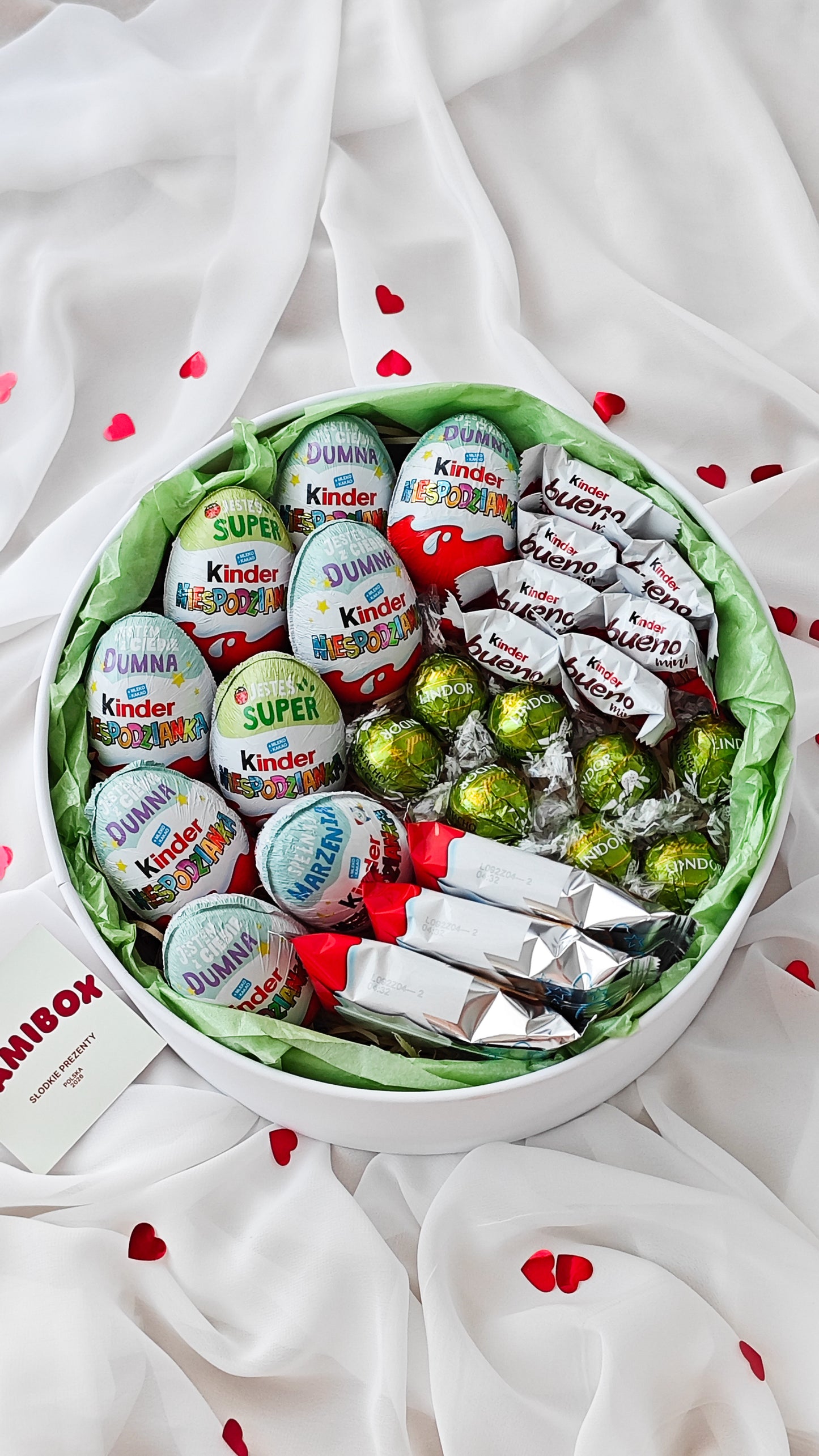 Box ze słodyczami Kinder, Bueno, Lindor