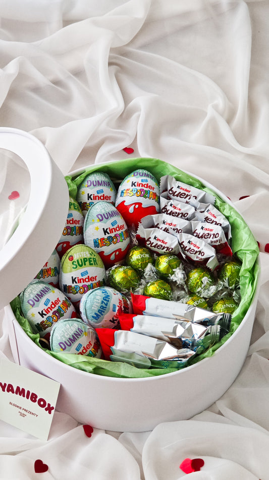 Box ze słodyczami Kinder, Bueno, Lindor