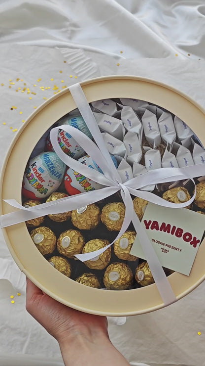 Box ze słodyczami Ferrero Rocher, Ritter Sport i Kinder